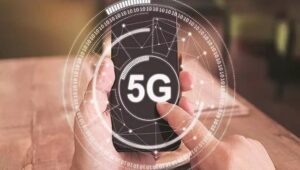 Read more about the article GoI pulls up Apple, Samsung and other smartphone makers, calls meeting to immediately push out 5G update- Technology News, FP