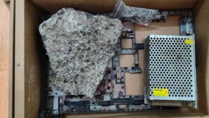 Read more about the article Mangalore man receives stone and e-waste from Flipkart, after ordering a laptop- Technology News, FP
