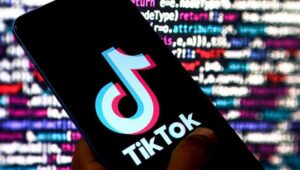 Read more about the article TikTok takes on Amazon, plans to launch live shopping in the US with Amazon-like fulfilment centres- Technology News, FP