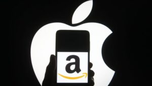 Read more about the article Apple and Amazon accused of colluding to artificially jack up iPhone, iPad prices, face lawsuit- Technology News, FP