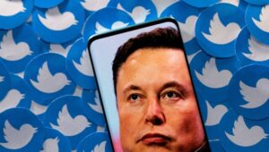 Read more about the article Elon Musk locks out Twitter staff out of their offices, fearing sabotage as people reject ‘Twitter 2.0’- Technology News, FP