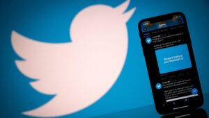 Read more about the article Twitter suffers from a massive outage, users get “error” messages when trying to log in- Technology News, FP