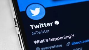 Read more about the article Twitter to remove legacy verified badges in coming months, only Twitter Blue subscribers to get verified marks- Technology News, FP