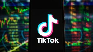 Read more about the article US House of Representatives, Kansas governor bans TikTok on govt. devices, app faces risk of nationwide ban- Technology News, FP