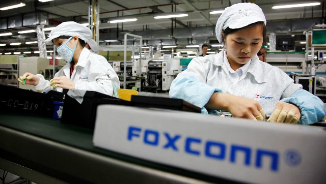 You are currently viewing Foxconn’s Zhengzhou iPhone plant in COVID-hit China close to resuming full production- Technology News, FP