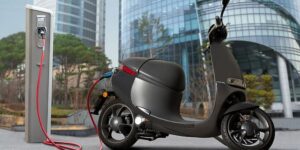 Read more about the article India’s top EV two wheeler makers to refund customers for chargers