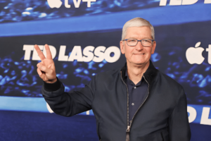 Read more about the article Tim Cook to Inaugurate Apple’s First Indian Stores in Mumbai and Delhi