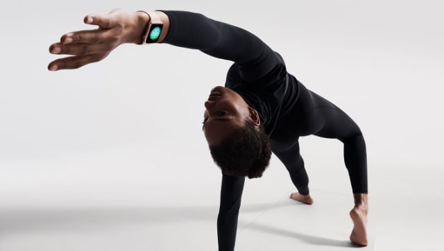 You are currently viewing Here’s why the Apple watch is a great pairing for all Yoga enthusiasts- Technology News, FP