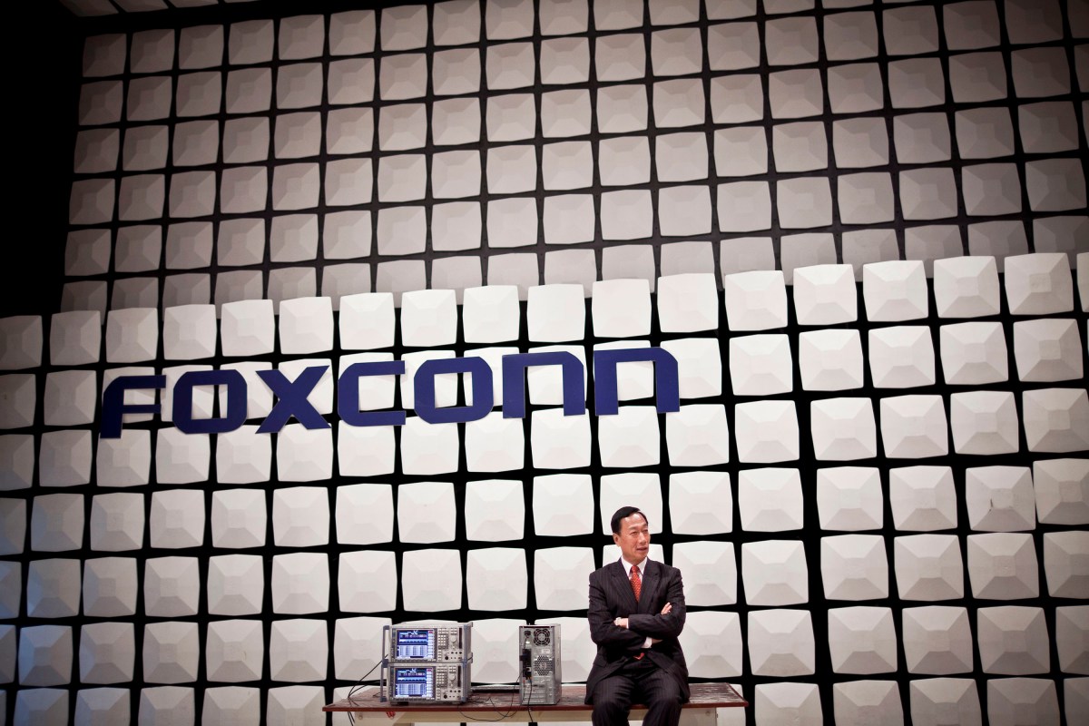 Read more about the article Foxconn setting up chip packaging and testing venture with India’s HCL