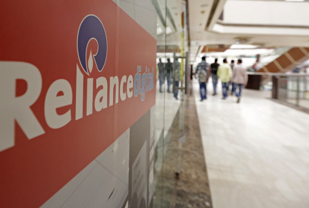 You are currently viewing India’s Reliance readies credit card debut