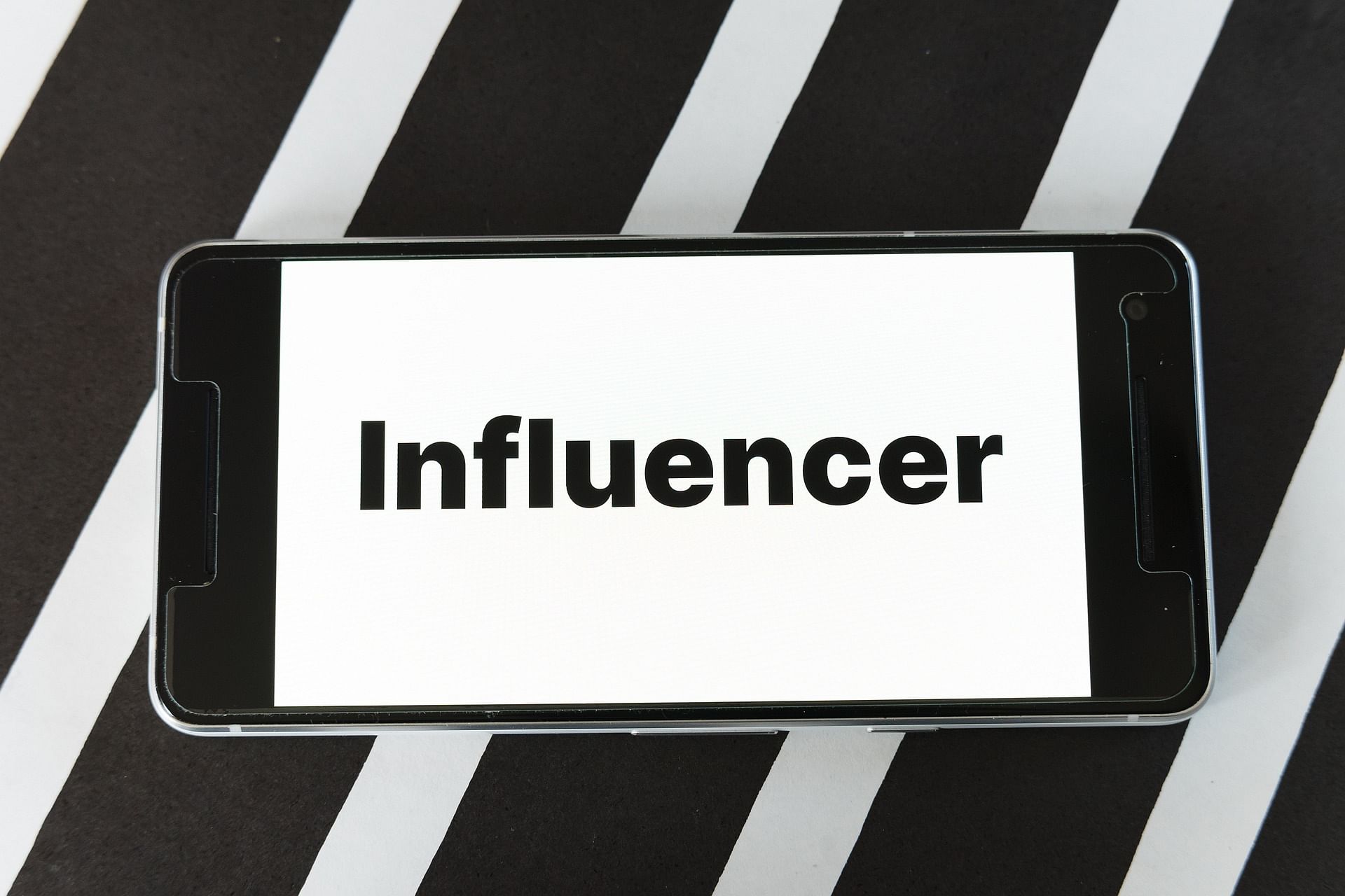 You are currently viewing Cash, brands, business: The influencer turned entrepreneur wave