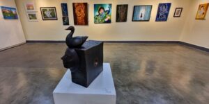 Read more about the article Curiosity, consistency, commitment – tips on artistic success from exhibitors at the Karnataka Chitrakala exhibition