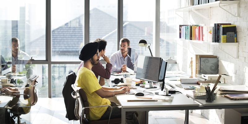 Read more about the article Combat workplace isolation: 5 ways to help employees connect