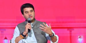 Read more about the article Telecom minister Jyotiraditya Scindia discusses issues with Jio, Airtel, Vodafone-Idea