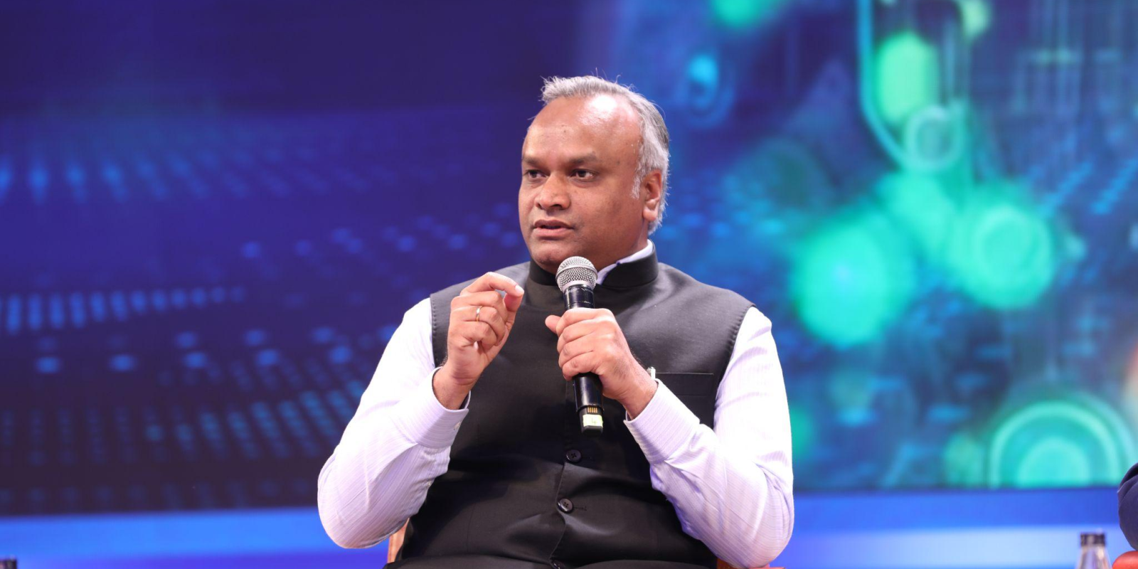 You are currently viewing Karnataka can become global hub for emerging tech through skilling: Priyank Kharge